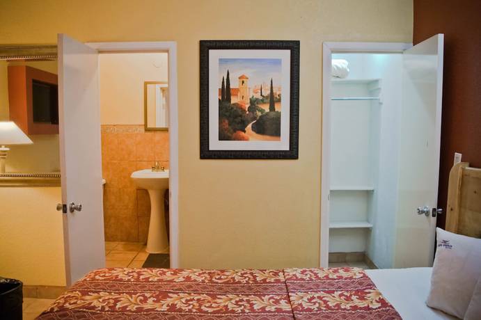 Imagen de la habitación del Hotel Fiesta Ensenada. Foto 10