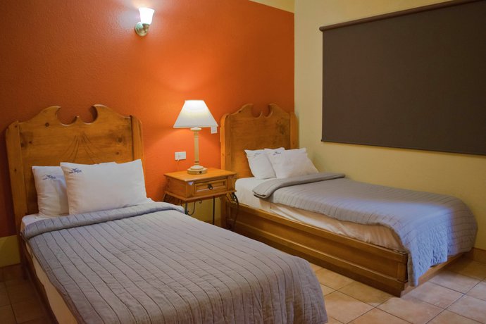 Imagen de la habitación del Hotel Fiesta Ensenada. Foto 14