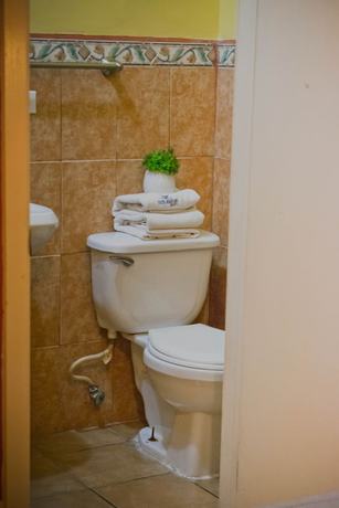 Imagen de la habitación del Hotel Fiesta Ensenada. Foto 16