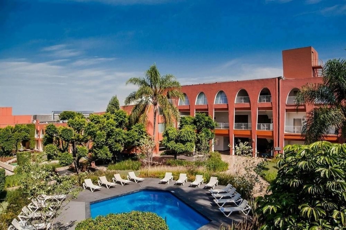 Imagen de la piscina del Hotel Fiesta Inn Aeropuerto Ciudad De Mexico. Foto 15