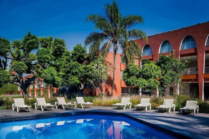 Imagen de la piscina del Hotel Fiesta Inn Aeropuerto Ciudad De Mexico. Foto 16