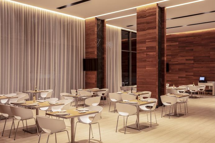 Imagen del bar/restaurante del Hotel Fiesta Inn Aguascalientes Patio. Foto 10