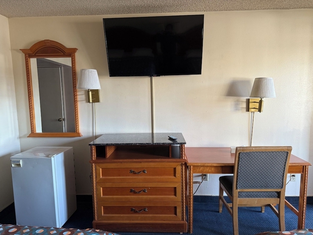 Imagen de la habitación del Hotel Fiesta Inn- Bell Gardens/ Los Angeles. Foto 8