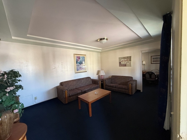 Imagen de la habitación del Hotel Fiesta Inn- Bell Gardens/ Los Angeles. Foto 10
