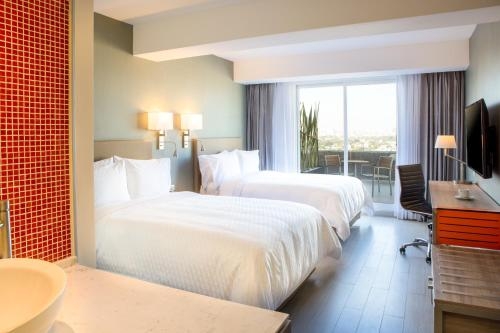 Imagen de la habitación del Hotel Fiesta Inn Cd De Mexico Forum Buenavista. Foto 7