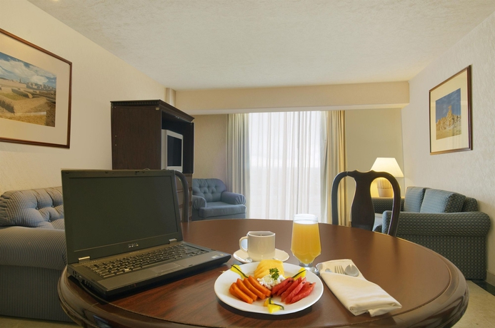 Imagen de los interiores del Hotel Fiesta Inn Ciudad Juarez. Foto 13