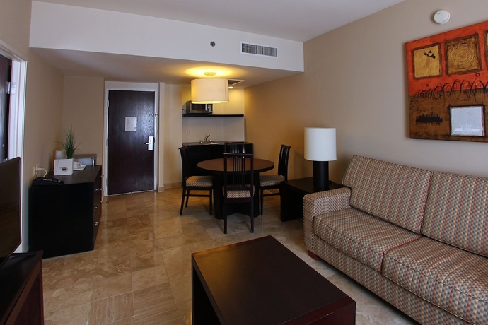 Imagen de la habitación del Hotel Fiesta Inn Coatzacoalcos. Foto 12