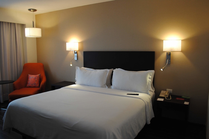 Imagen de la habitación del Hotel Fiesta Inn Cuautitlan. Foto 7