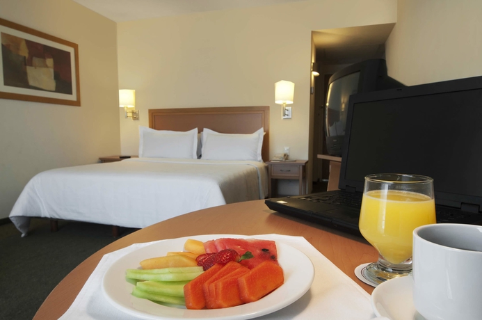 Imagen de la habitación del Hotel Fiesta Inn Ecatepec. Foto 15