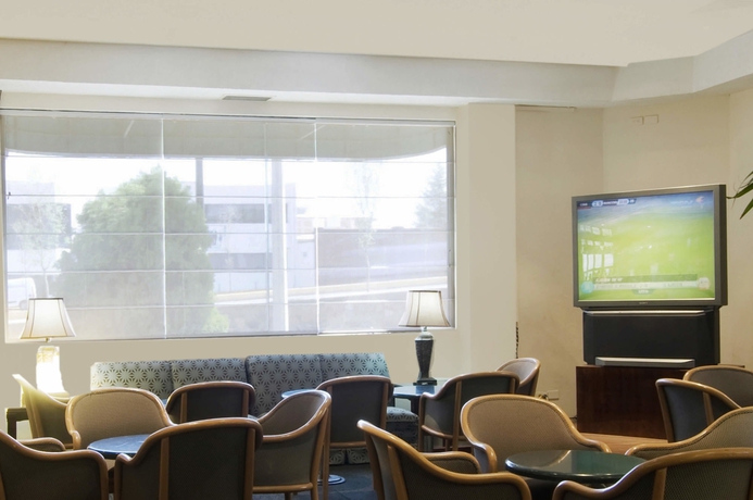 Imagen del bar/restaurante del Hotel Fiesta Inn Express Chihuahua. Foto 3