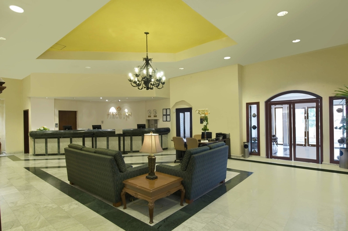 Imagen de los interiores del Hotel Fiesta Inn Express Chihuahua. Foto 12