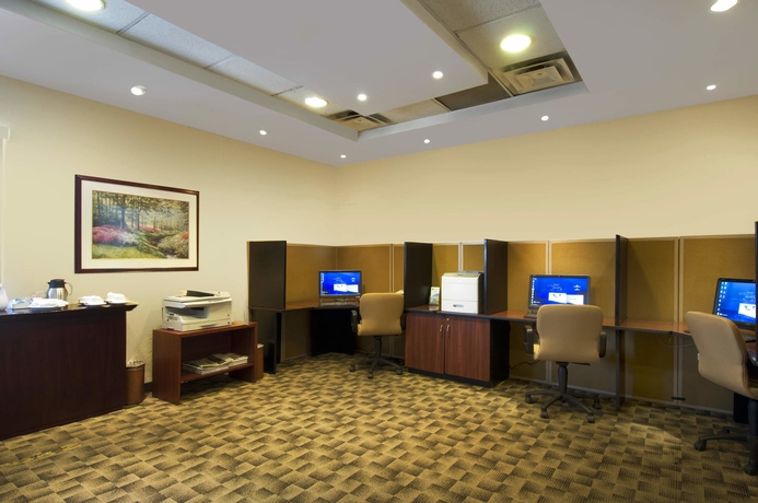 Imagen de los interiores del Hotel Fiesta Inn Express Chihuahua. Foto 14