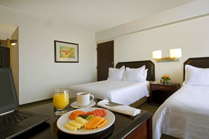 Imagen de la habitación del Hotel Fiesta Inn Express Chihuahua. Foto 5