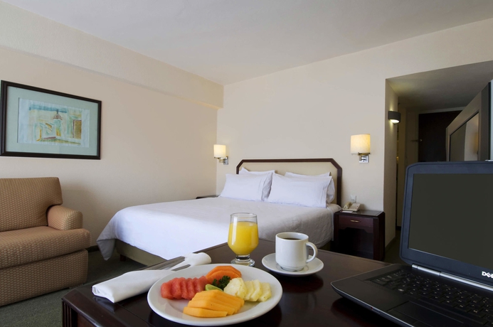 Imagen de la habitación del Hotel Fiesta Inn Express Chihuahua. Foto 6