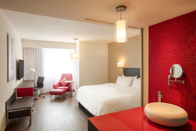 Imagen de la habitación del Hotel Fiesta Inn Express Monterrey Centro. Foto 7