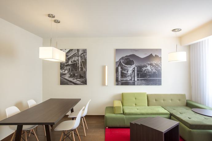 Imagen de la habitación del Hotel Fiesta Inn Express Monterrey Centro. Foto 10