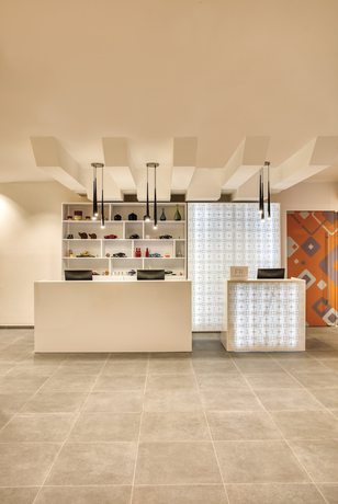 Imagen de los interiores del Hotel Fiesta Inn Express Puebla Explanada. Foto 17