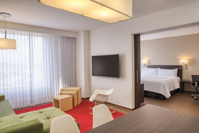 Imagen de la habitación del Hotel Fiesta Inn Express Puebla Explanada. Foto 16