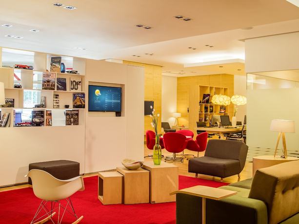 Imagen del bar/restaurante del Hotel Fiesta Inn Guadalajara Periférico Poniente. Foto 2