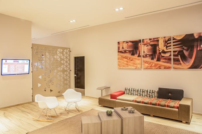 Imagen del bar/restaurante del Hotel Fiesta Inn Los Mochis. Foto 6