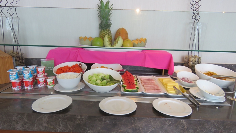 Imagen del bar/restaurante del Hotel Fiesta Inn M&eacute;rida Altabrisa. Foto 3