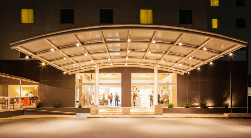 Imagen general del Hotel Fiesta Inn Monterrey Fundidora. Foto 3