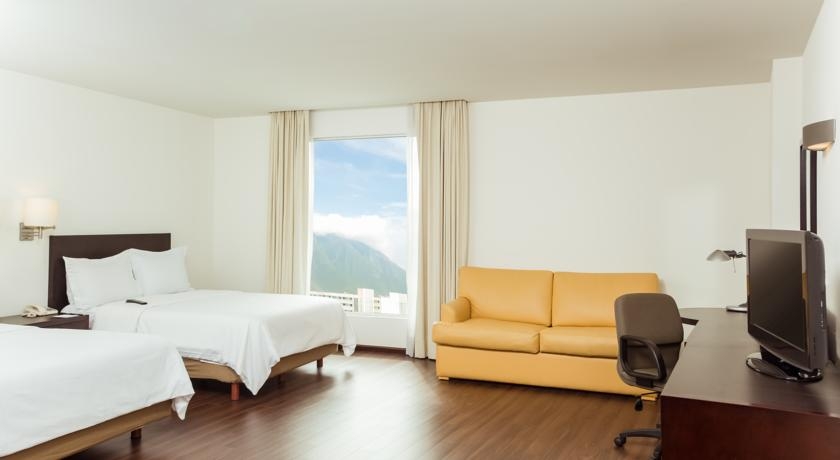 Imagen general del Hotel Fiesta Inn Monterrey Tecnológico. Foto 4