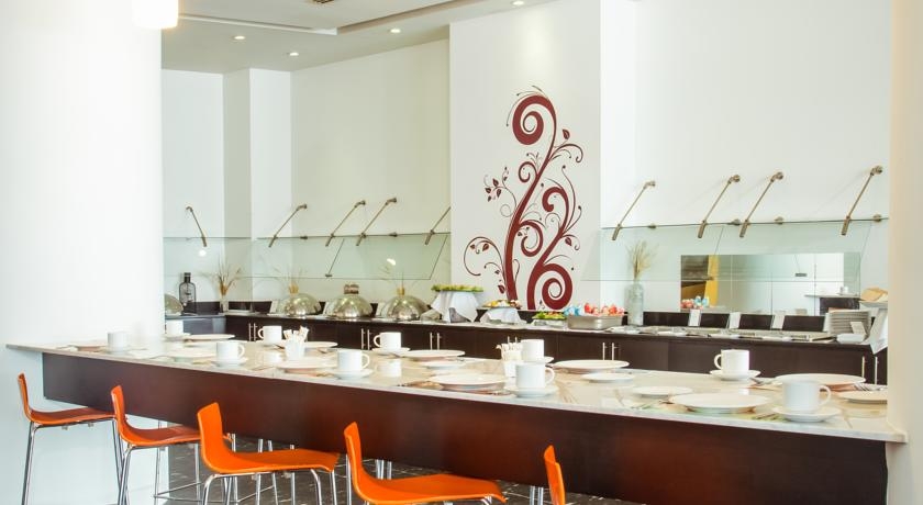 Imagen general del Hotel Fiesta Inn Monterrey Tecnológico. Foto 7