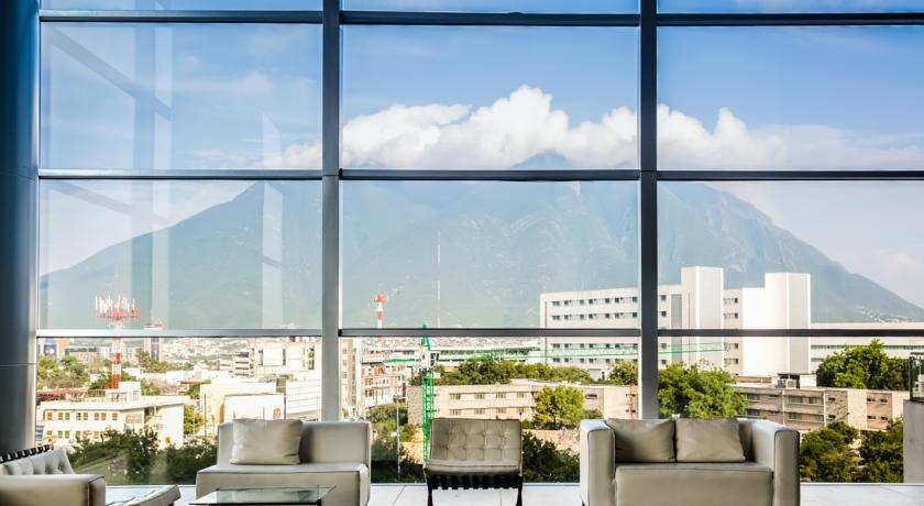 Imagen general del Hotel Fiesta Inn Monterrey Tecnológico. Foto 14