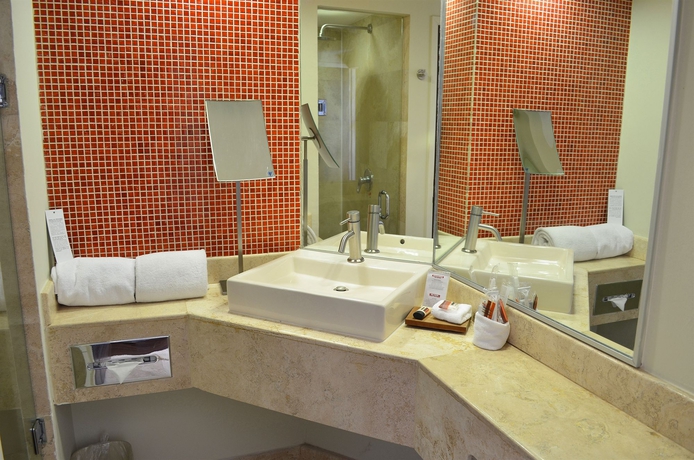 Imagen de la habitación del Hotel Fiesta Inn Nogales. Foto 8