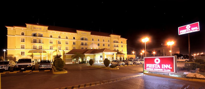 Imagen de los exteriores del Hotel Fiesta Inn Nuevo Laredo. Foto 12