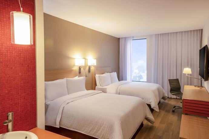 Imagen de la habitación del Hotel Fiesta Inn Parque Puebla. Foto 8