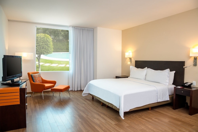 Imagen de la habitación del Hotel Fiesta Inn Perinorte. Foto 6