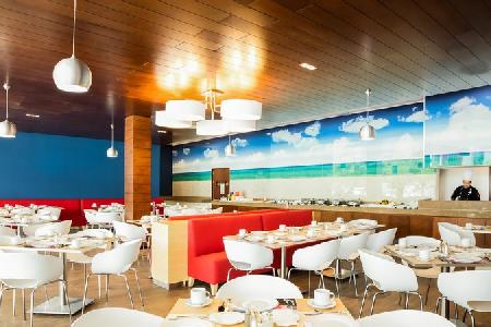 Imagen del bar/restaurante del Hotel Fiesta Inn Playa Del Carmen. Foto 7