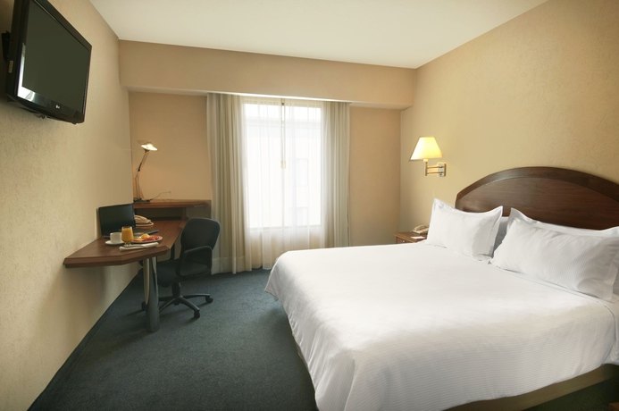 Imagen de la habitación del Hotel Fiesta Inn Poza Rica. Foto 6