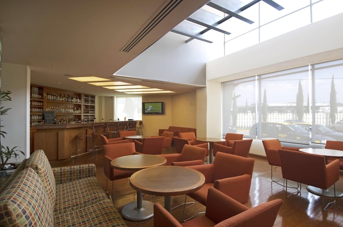 Imagen del bar/restaurante del Hotel Fiesta Inn Puebla Finsa. Foto 5