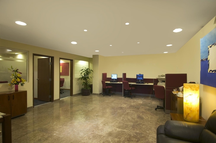 Imagen de los interiores del Hotel Fiesta Inn Puebla Finsa. Foto 18