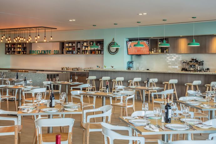 Imagen del bar/restaurante del Hotel Fiesta Inn Puerto Vallarta Isla. Foto 6