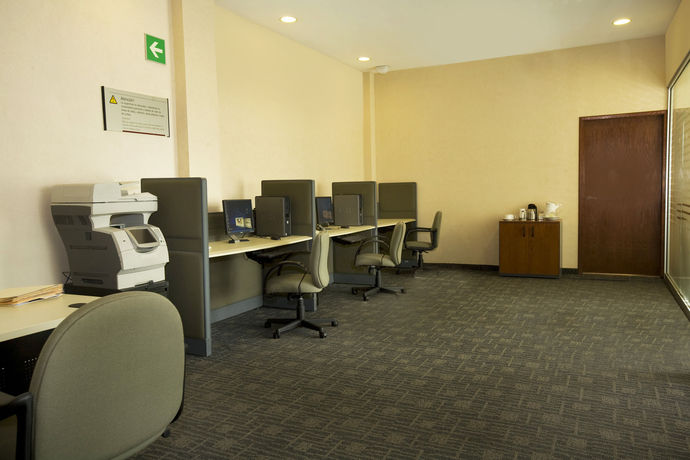 Imagen de los interiores del Hotel Fiesta Inn Reynosa. Foto 12