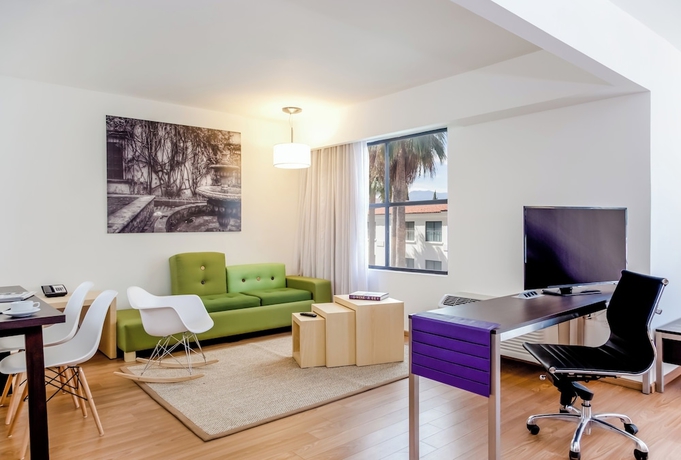 Imagen de la habitación del Hotel Fiesta Inn Saltillo. Foto 3