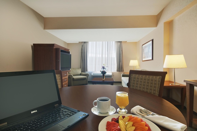 Imagen de los interiores del Hotel Fiesta Inn Tampico. Foto 13