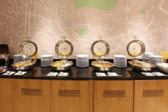 Imagen del bar/restaurante del Hotel Fiesta Inn Tlalnepantla. Foto 14