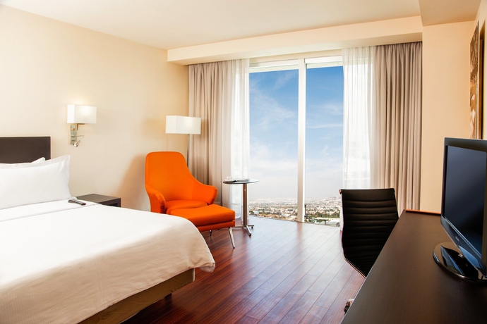 Imagen de la habitación del Hotel Fiesta Inn Toluca Aeropuerto. Foto 5