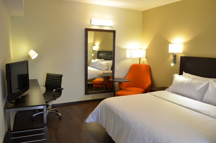 Imagen de la habitación del Hotel Fiesta Inn Toluca Aeropuerto. Foto 6