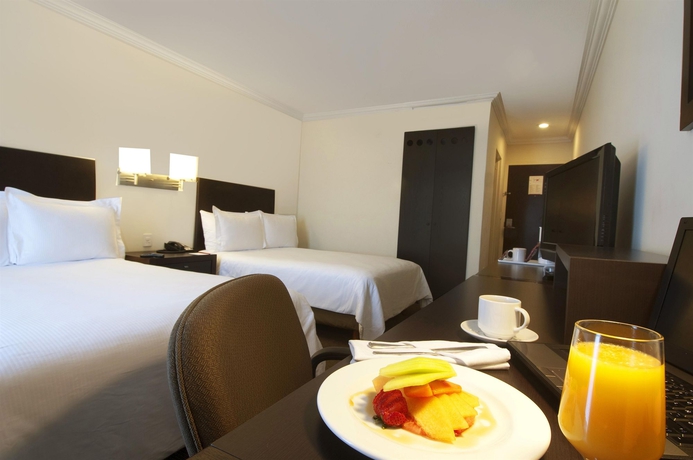 Imagen de la habitación del Hotel Fiesta Inn Toluca Centro. Foto 6