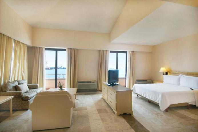 Imagen general del Hotel Fiesta Inn Veracruz Malecon Hotel. Foto 6