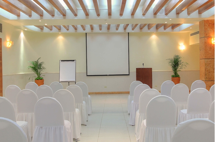 Imagen de los interiores del Hotel Fiesta Inn Villahermosa Cencali. Foto 10