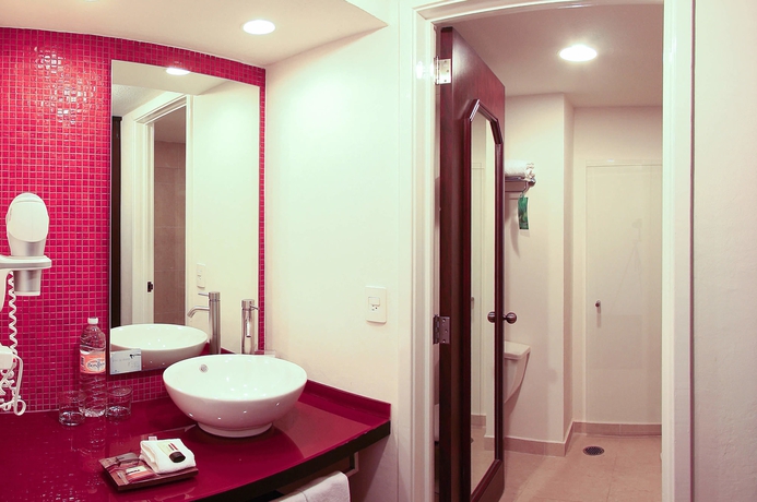 Imagen de la habitación del Hotel Fiesta Inn Xalapa. Foto 8