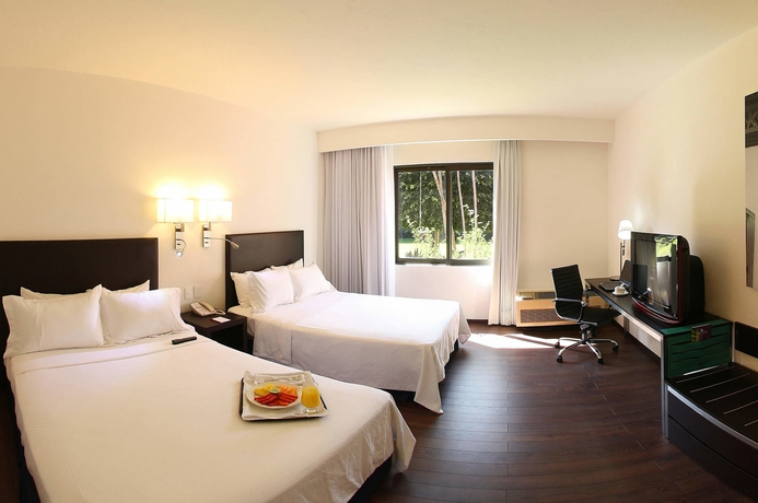Imagen de la habitación del Hotel Fiesta Inn Xalapa. Foto 13