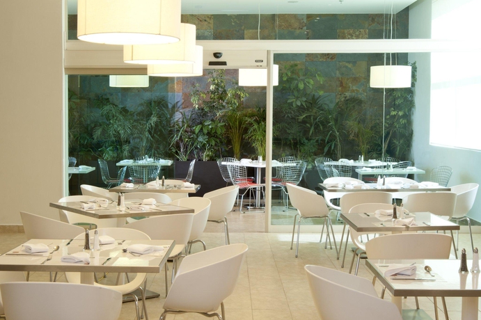 Imagen del bar/restaurante del Hotel Fiesta Inn Zacatecas. Foto 9